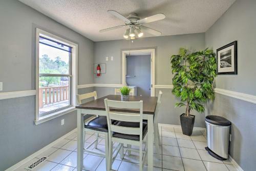 Gorgeous Lakefront Escape With Balcony And Dock!