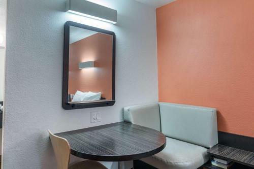 Hotel Motel 6-texarkana, Ar