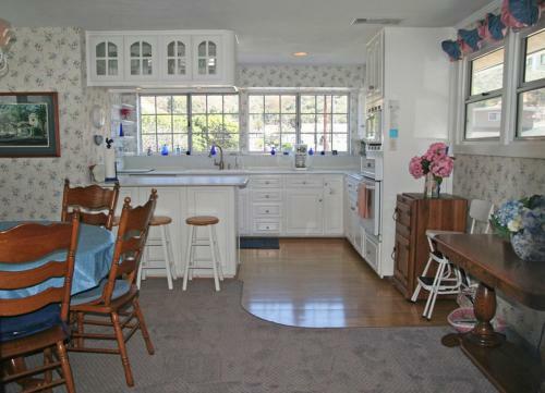 305 Sumner Avenue By Catalina Vacations