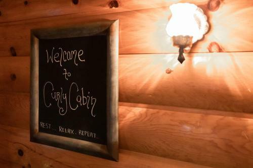 Curly Cabin - 1964 By Big Bear Vacations