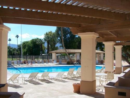 Roadrunner Club 137 Home Home