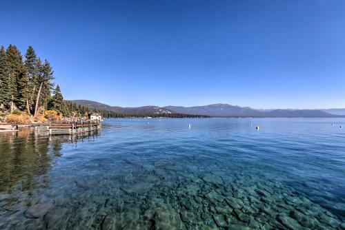Rustic Tahoe Home With Hot Tub Near Squaw Valley