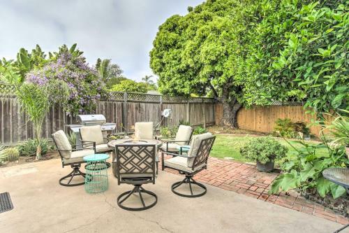 Modern Coastal Home - 1 Mile To Beach And Town!