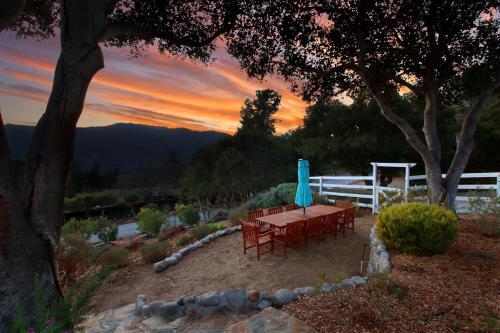 Wine Country Paradise - Private 1-acre Estate Home