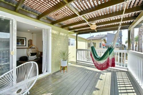 Cozy Cardiff-by-the-sea Ocean View Seacottage