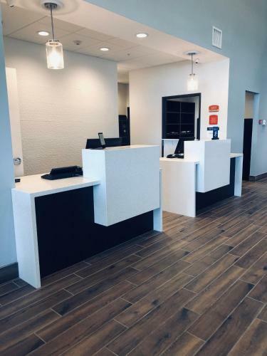Hotel Best Western Plus Desert View Inn & Suites