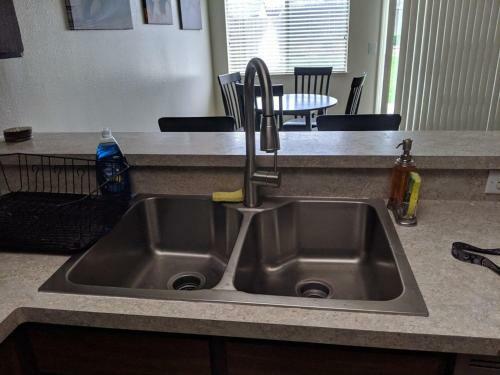 Super Convenient And Quiet Location, 2 Bedroom Home
