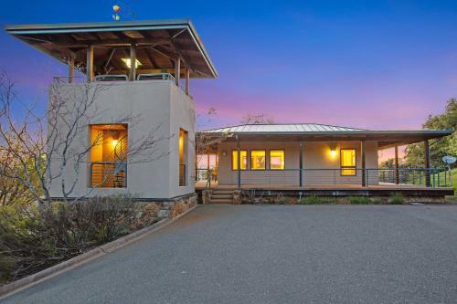 Woodhawk Vineyards Estate