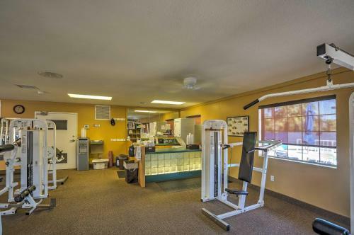 Indian Palms Country Club Townhome On Golf Course!