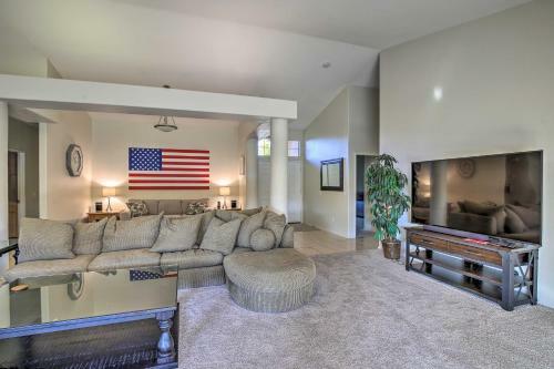 Quiet La Quinta Home With Pool 6 Mi To Polo Grounds!