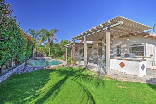 Beautiful La Quinta Getaway Golf, Hike, Explore!