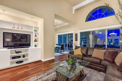 Desert Sanctuary 5 Star Private Pool-spa-bbq More