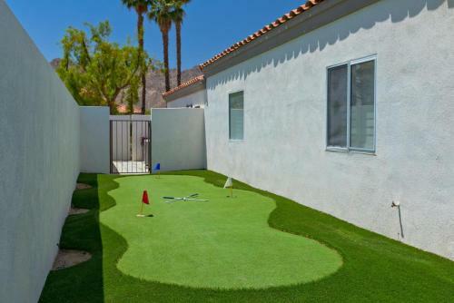 Rare Find-5 Star Rated-stunning Views-pool-spa