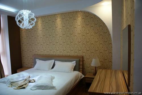 Grand Royal Hotel