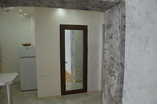 Irakli's Apartment With Sea View
