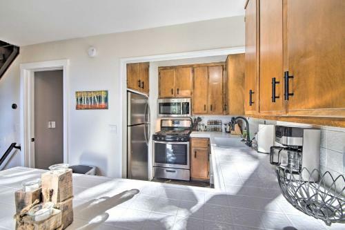 Mountain Haven With Game Room, 4 Mi To Lake!