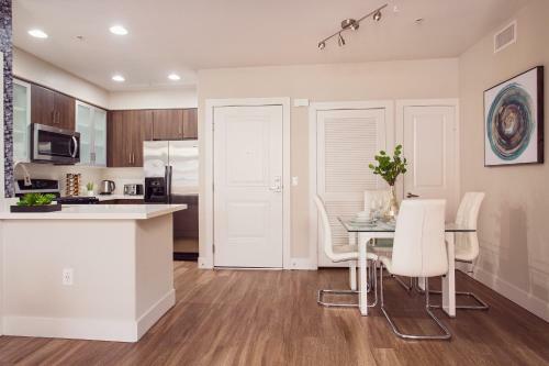 Apartamento Westwood Luxury Suites