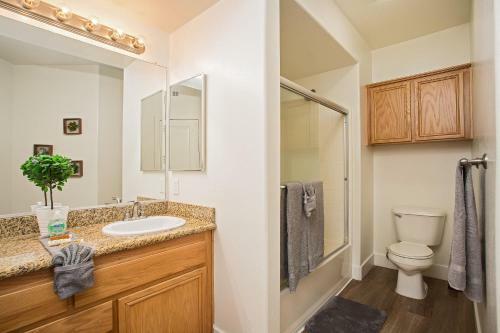 Apartamento Westwood Luxury Suites
