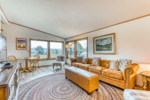 Pacific View Escape