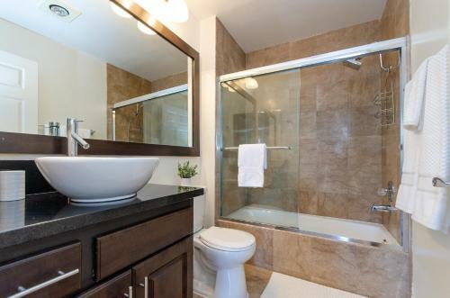Apartamento Beverly Hills Adjacent 2-bedroom Penthouse