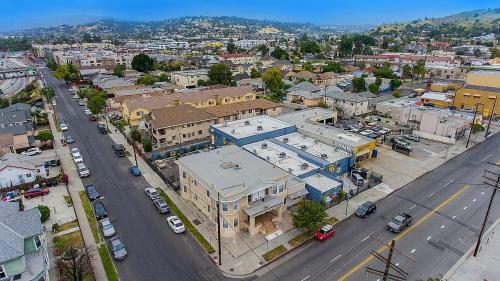Albergue Pads On Pasadena Ave