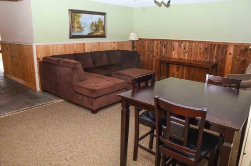 Mammoth View Villas #8