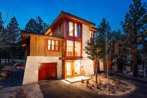 Luxury Home Rentals