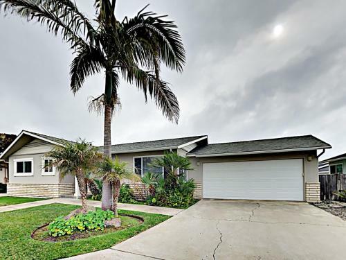 Charming Morro Bay Bungalow Home