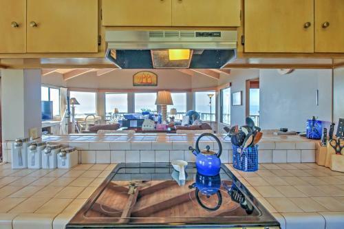 Sea Bs Irish Beach Getaway With Deck And Ocean View