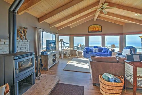 Sea Bs Irish Beach Getaway With Deck And Ocean View