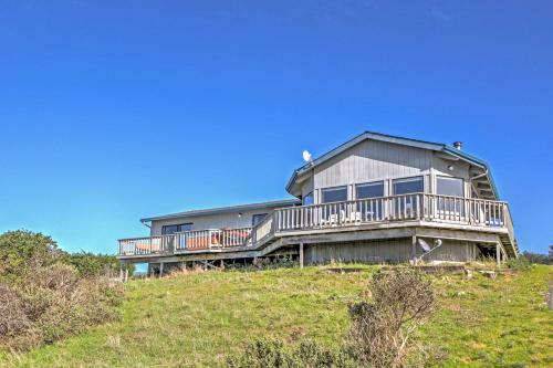 Sea Bs Irish Beach Getaway With Deck And Ocean View