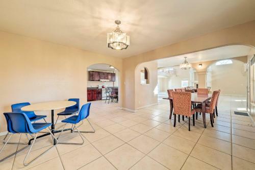Villa Expansive Cali Retreat With Indoor Balcony And Pool!