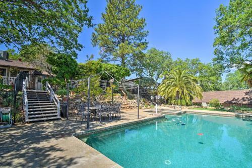 Stunning Treetop Villa - 1 Mi To Mariposa!