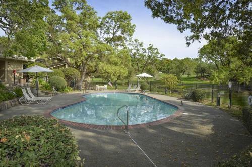 Apartamento 897 Oak Creek At Silverado Condo
