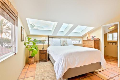 Nb-210b - Newport Rooftop Studio
