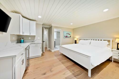 Nb-312b - Newport Beach Chic II