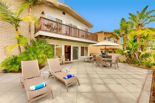 Nb-3800 Surf And Sand Beach Paradise