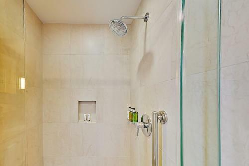 Apartamento Roomy Silverado Condo - Pool & On-site Dining Condo