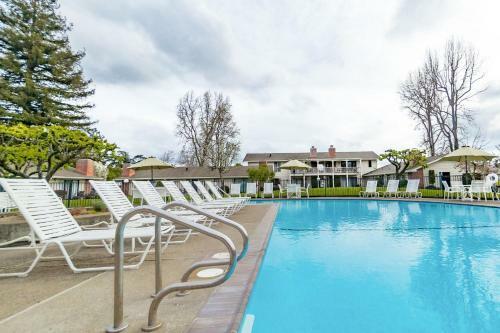 Apartamento Beautifully Updated Suite - Enclosed Courtyard Condo