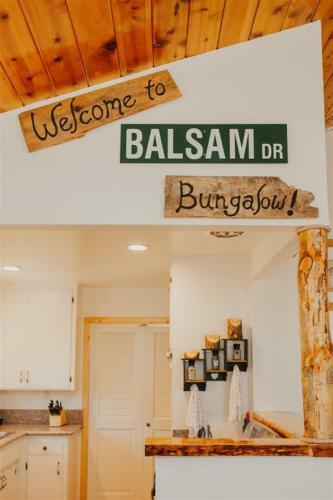 Bass Lake`s Balsam Bungalow