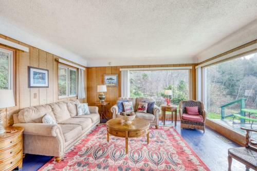 Freshwater Lagoon Retreat