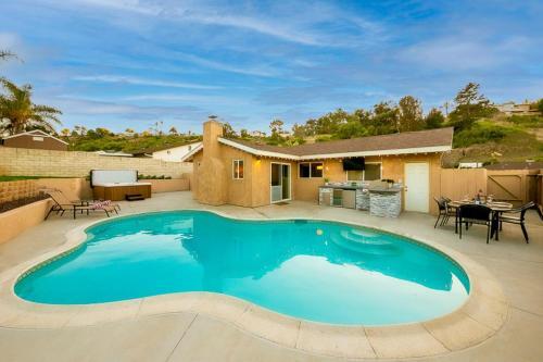 Os-285 - Oceanside Mission Pool Resort