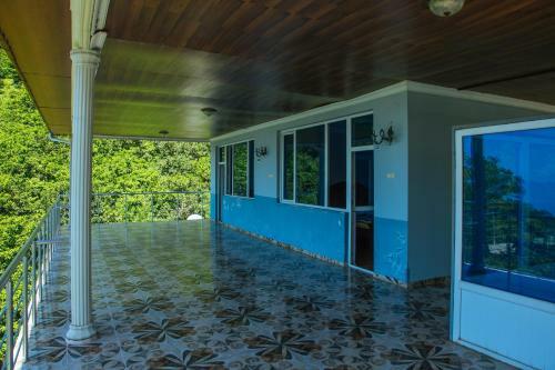 Hostal Gonio Guest House