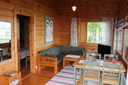 Lomamokkila Cottages