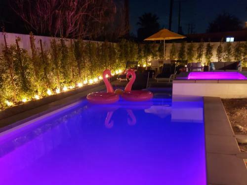 All-new Mountain-view Home - Private Pool & Spa Home