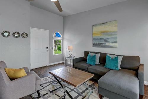 Mesquite Golf Condos By Oranj Palm