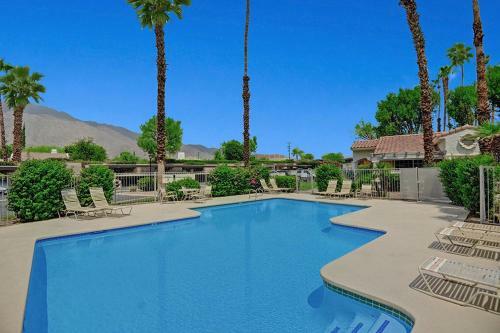 Mesquite Golf Condos By Oranj Palm