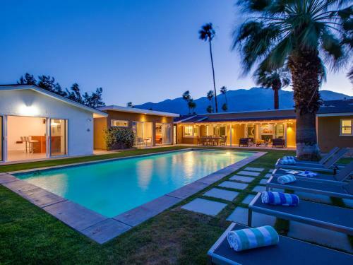 Modern Pura Vida By Oranj Palm