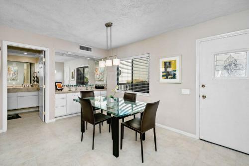 Ranch Club Serenity By Oranj Palm