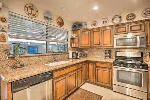 Apartamento Victorian Condo With Private Veranda And Pool Access